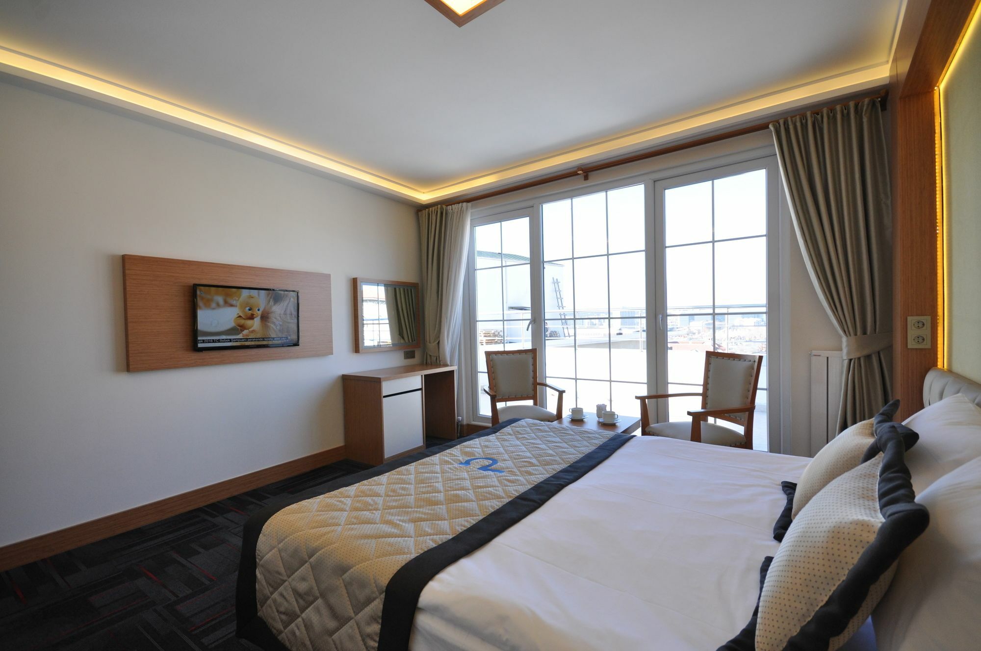Double Comfort Hotel Ankara Bagian luar foto
