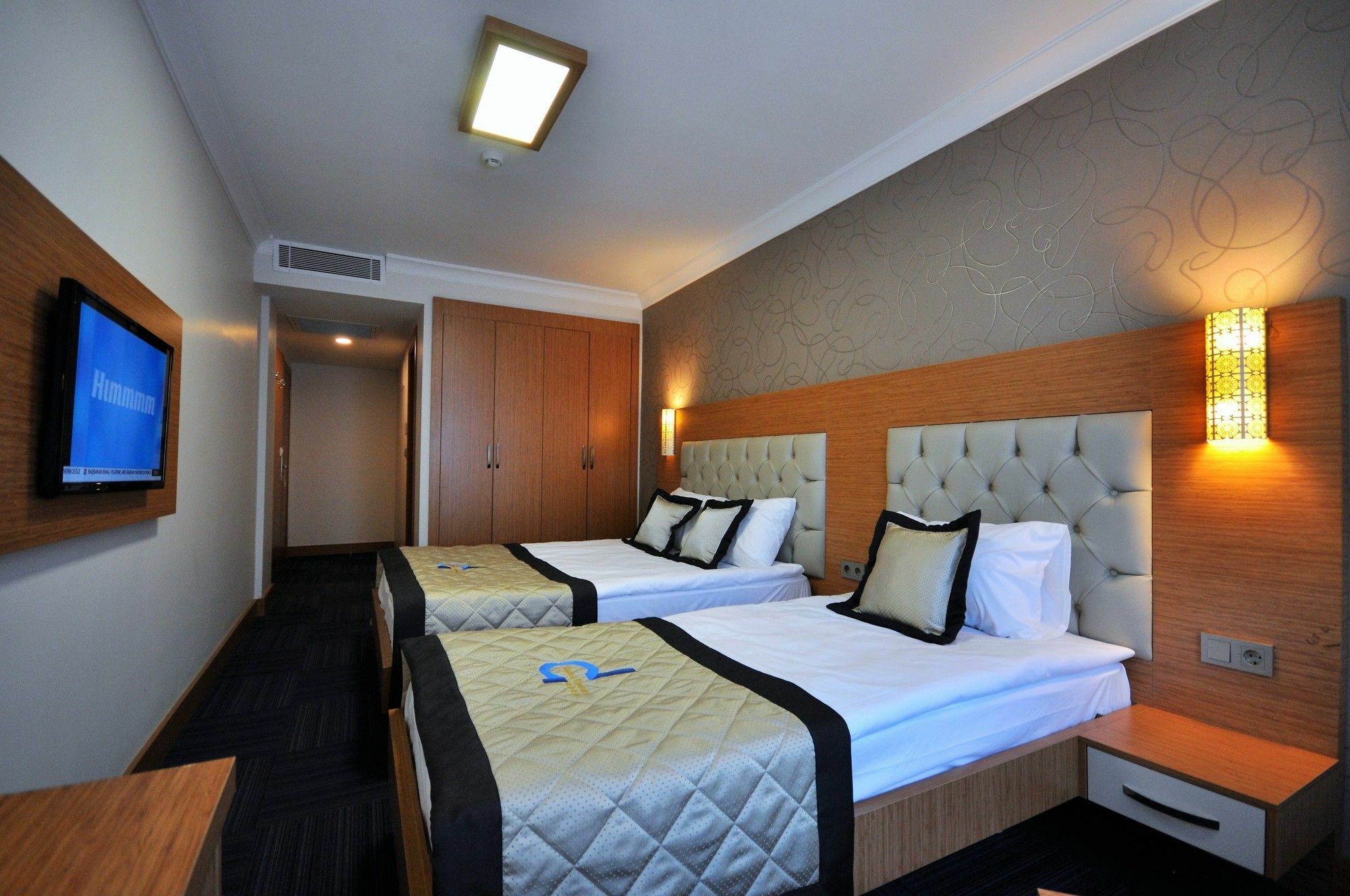 Double Comfort Hotel Ankara Bagian luar foto